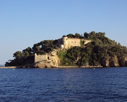 Vue du fort de Bregancon